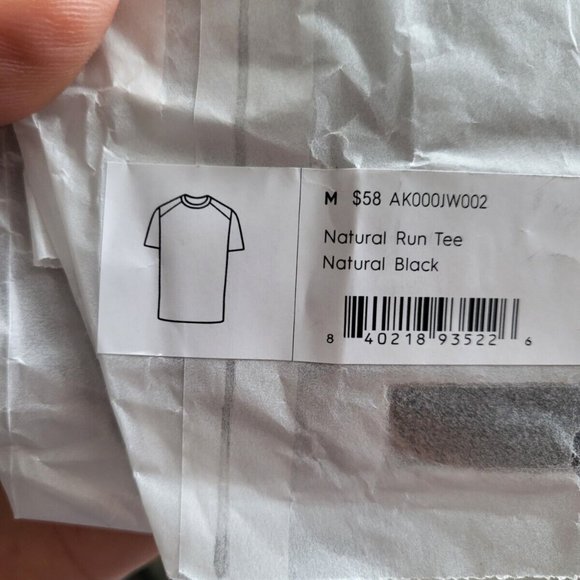 COPY - COPY - allbirds Women's Natural Run Short Sleeve Tee Black Size Medium - Picture 3 of 3